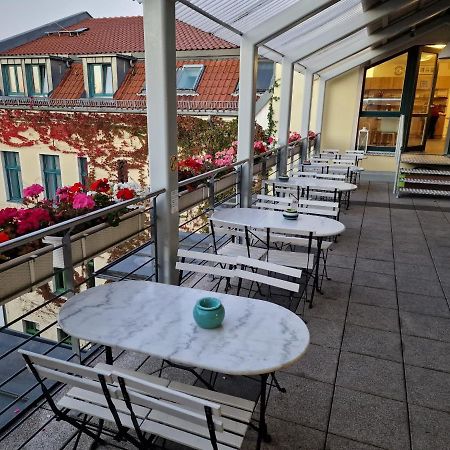 ברלין Mikon Eastgate Hotel - City Centre מראה חיצוני תמונה