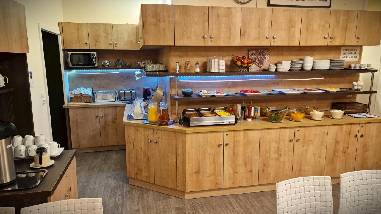 ברלין Mikon Eastgate Hotel - City Centre מראה חיצוני תמונה