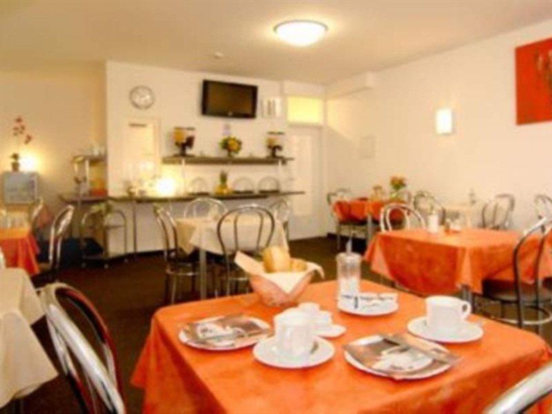 ברלין Mikon Eastgate Hotel - City Centre מראה חיצוני תמונה